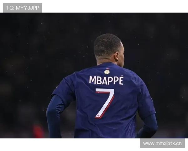 巴黎圣日耳曼进攻速度加快,但团队配合减少,战术平衡性面临考验 巴黎圣日耳曼进攻速度加快,但团队配合减少,战术平衡性面临考验