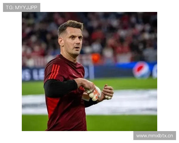 奥纳纳面对利物浦高节奏冲击的适应性解析 奥纳纳面对利物浦高节奏冲击的适应性解析